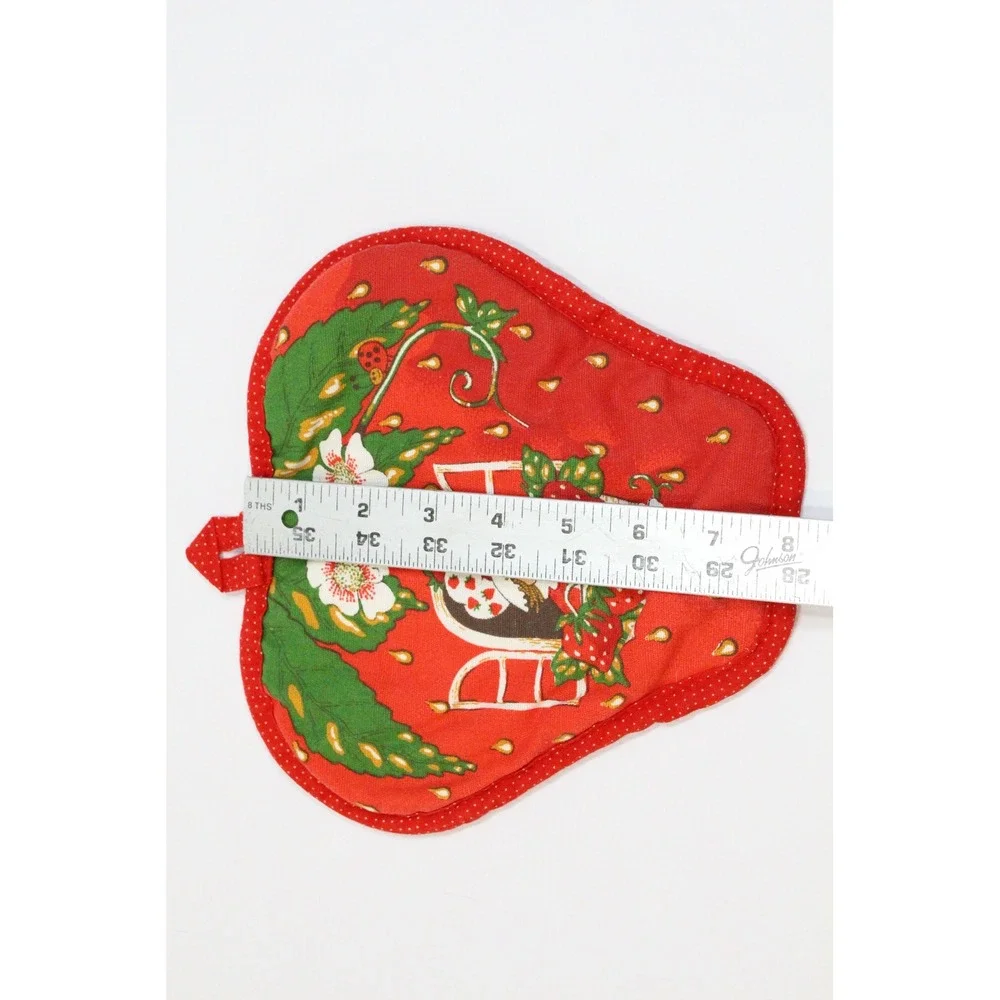 Vintage 1980 Strawberry Shortcake Potholder American Greetings Red Quilted